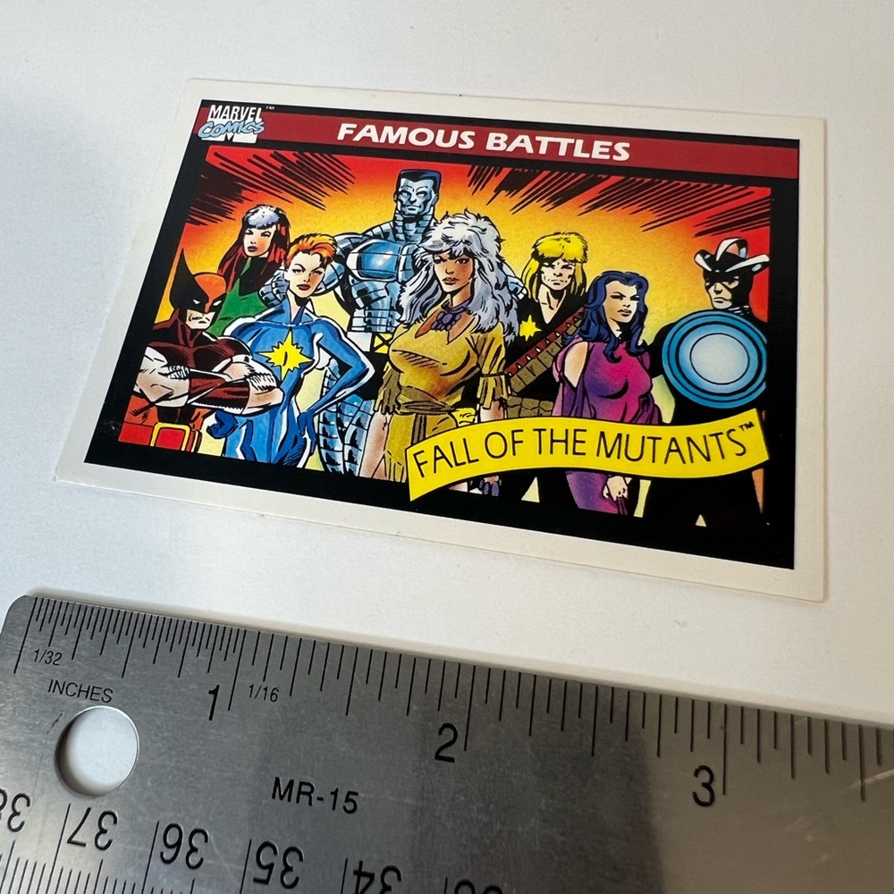 1990 Marvel Universe Series 1 Famous Battles #102 Fall of the Mutants